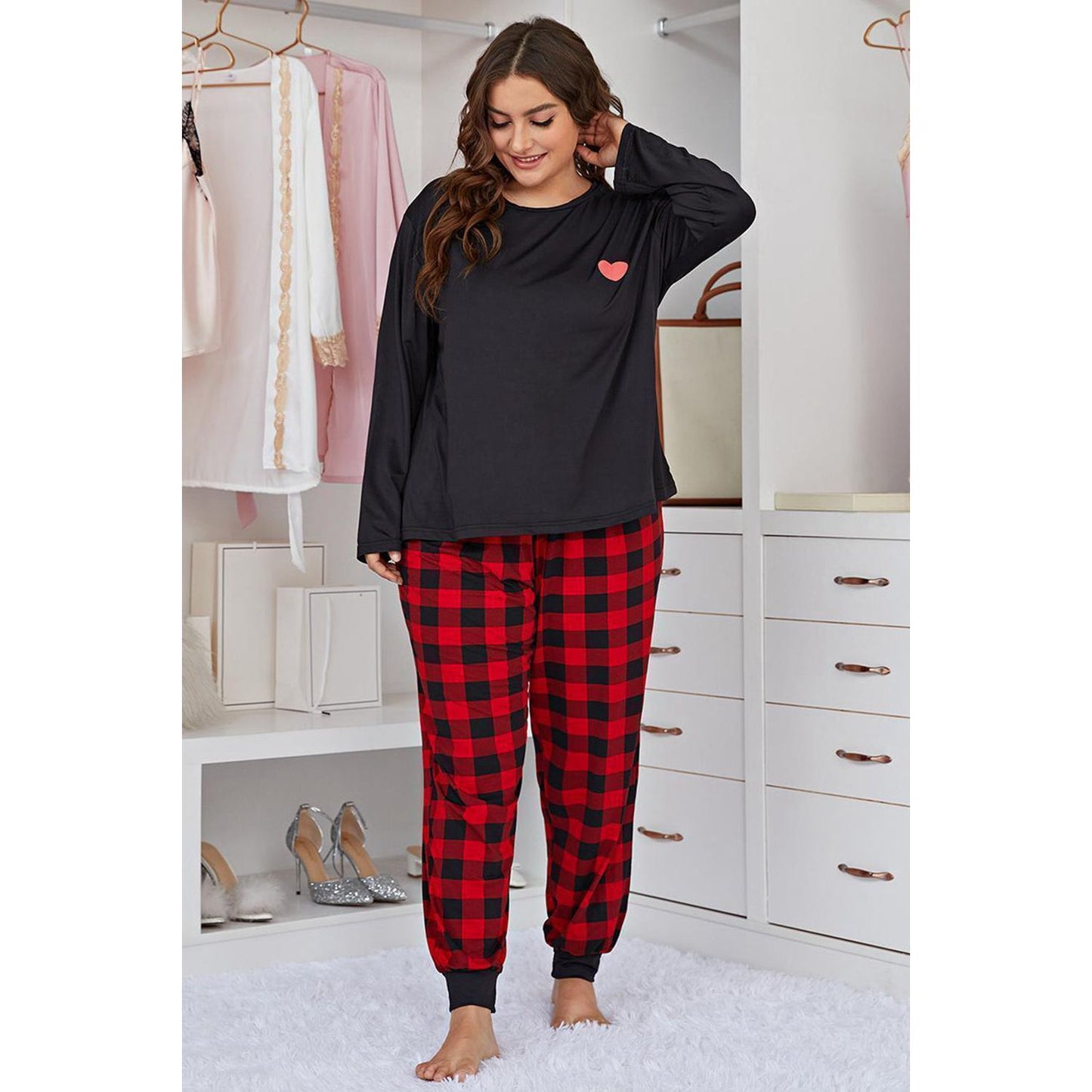 Plus Size Heart Graphic Top and Plaid Joggers Lounge Set