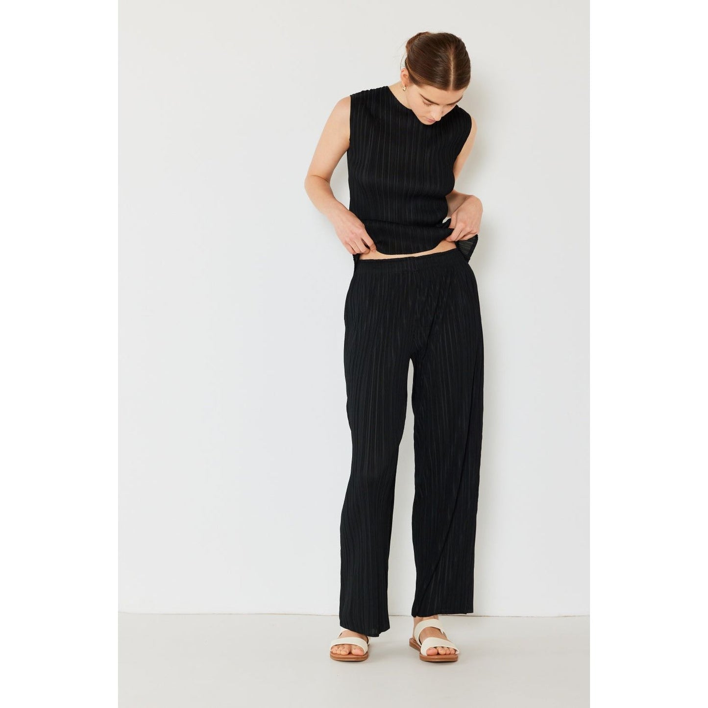 Marina West Swim Pleated Elastic-Waist Straight Pants