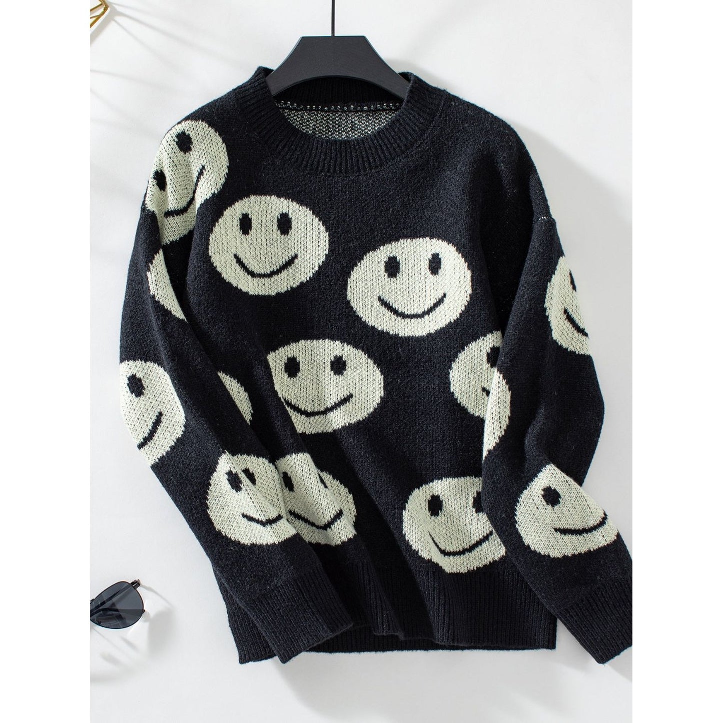 Smile Pattern Round Neck Long Sleeve Sweater