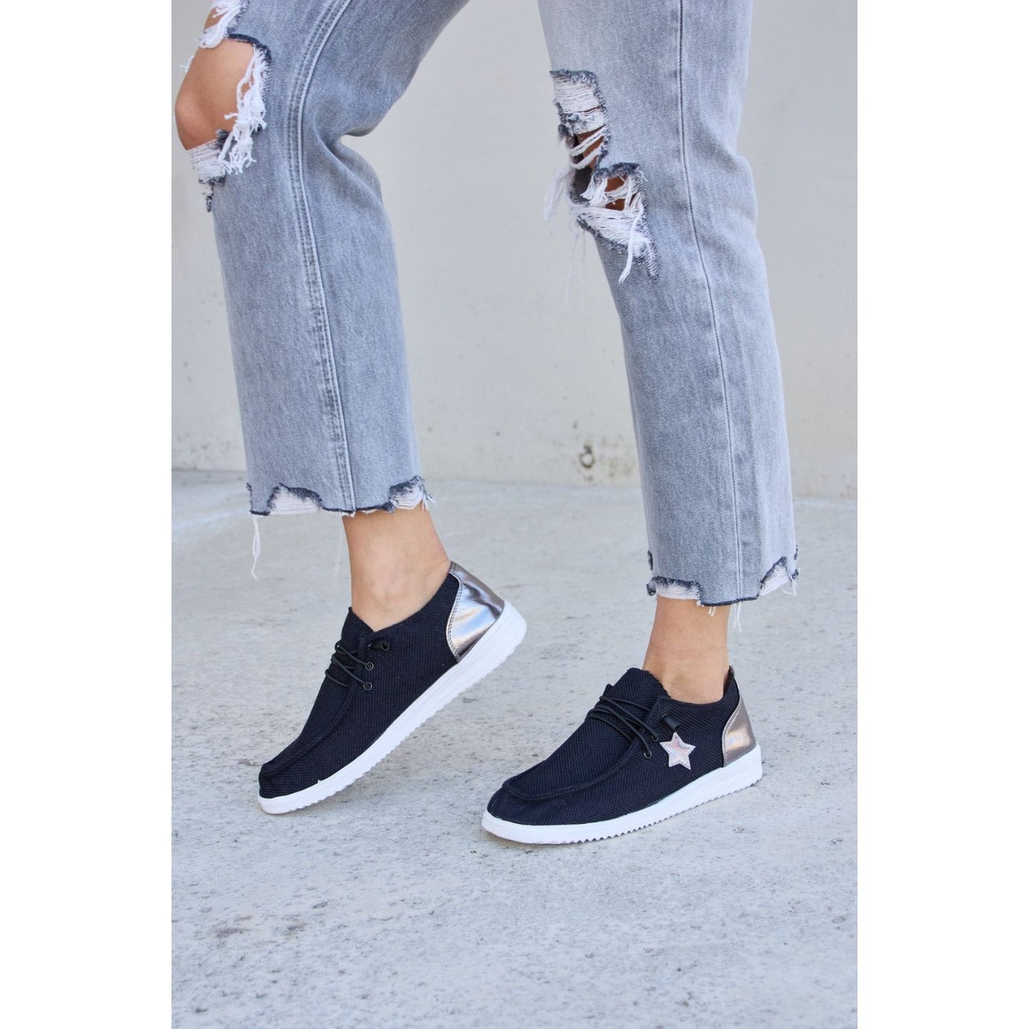 Forever Link Star Lace-Up Flat Sneakers