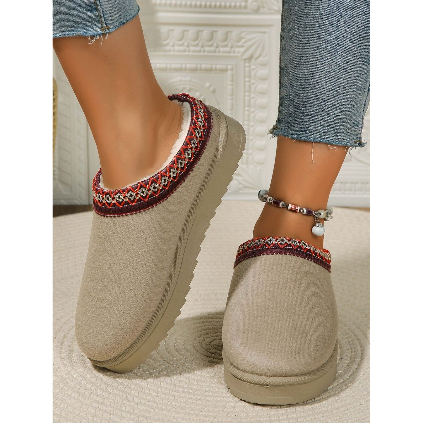 Round Toe Platform Slippers