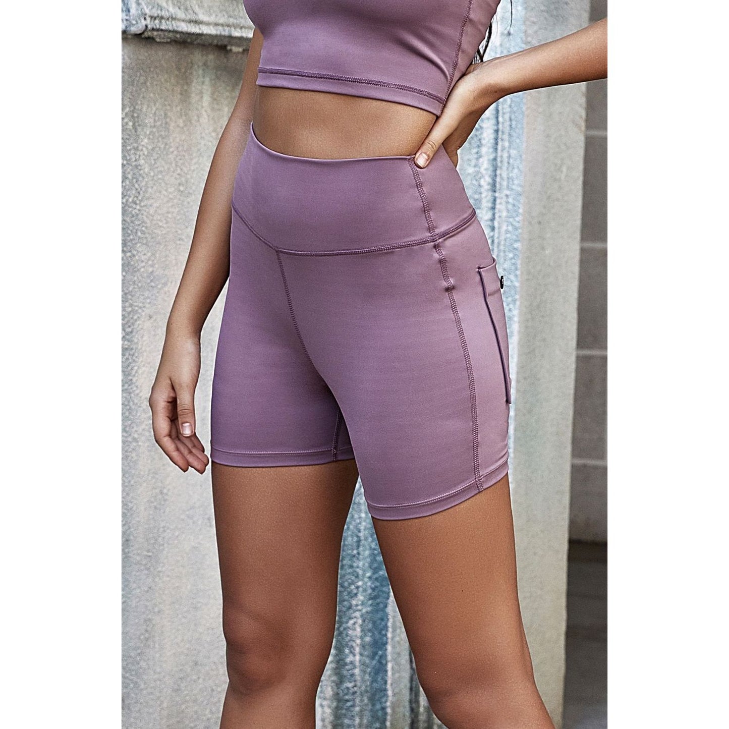 Exposed Seam Decorative Button Yoga Shorts