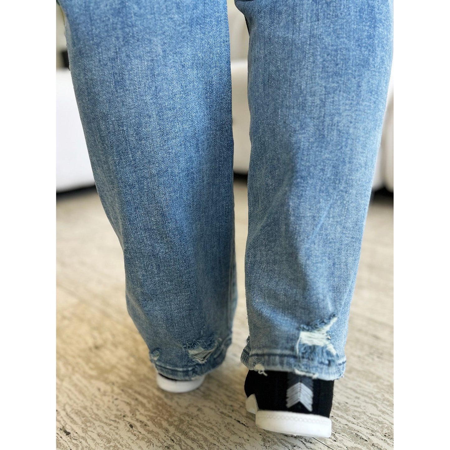 Judy Blue Full Size Mid Rise Distressed Straight Jeans