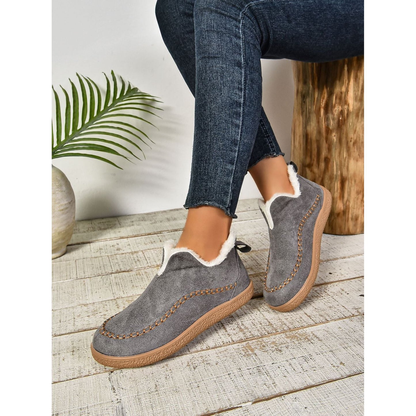 Faux Fur Round Toe Flat Sneakers