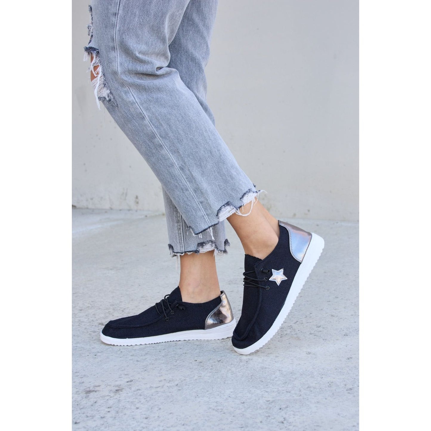 Forever Link Star Lace-Up Flat Sneakers