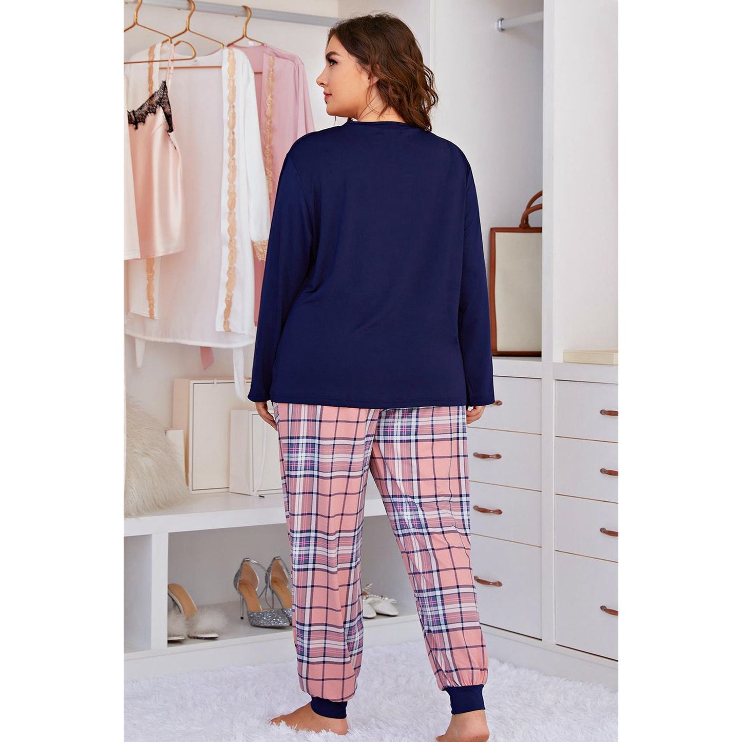 Plus Size Heart Graphic Top and Plaid Joggers Lounge Set