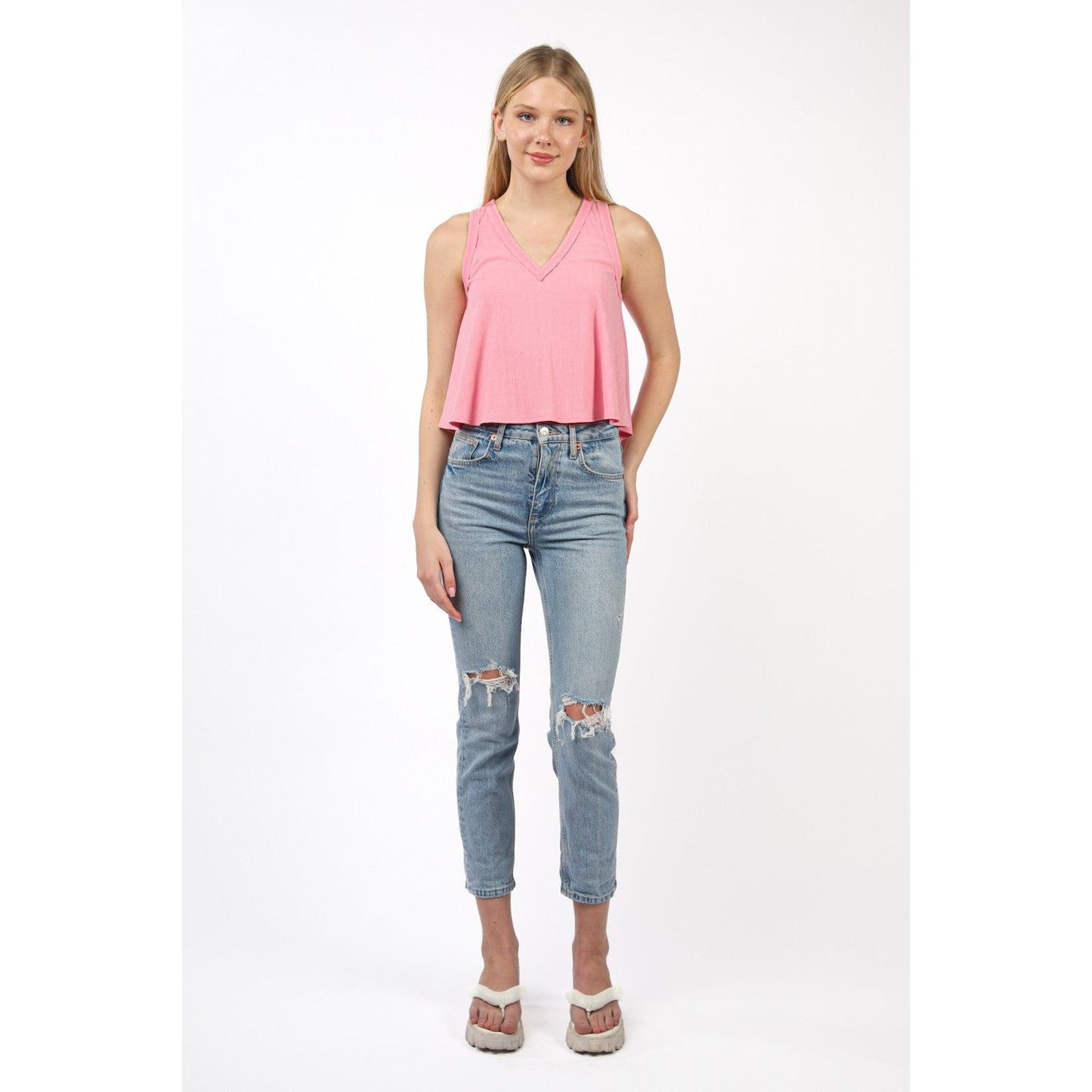 VERY J V-Neck Knit Swing Cropped Tank