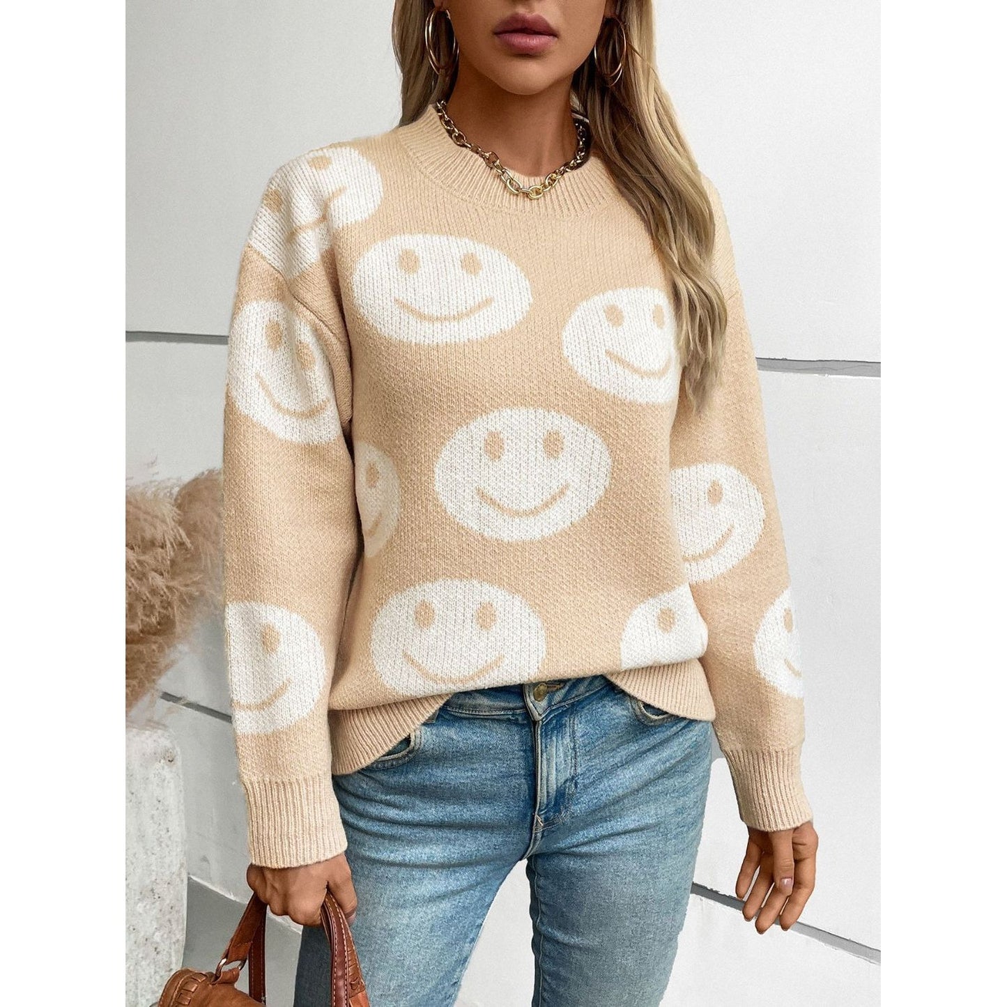 Smile Pattern Round Neck Long Sleeve Sweater