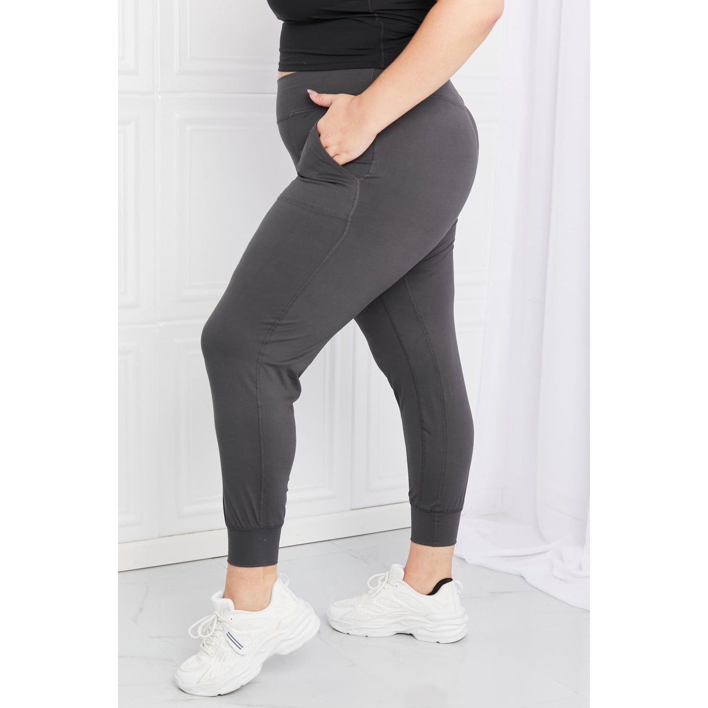 Leggings Depot Full Size Pocketed High Waist Pants