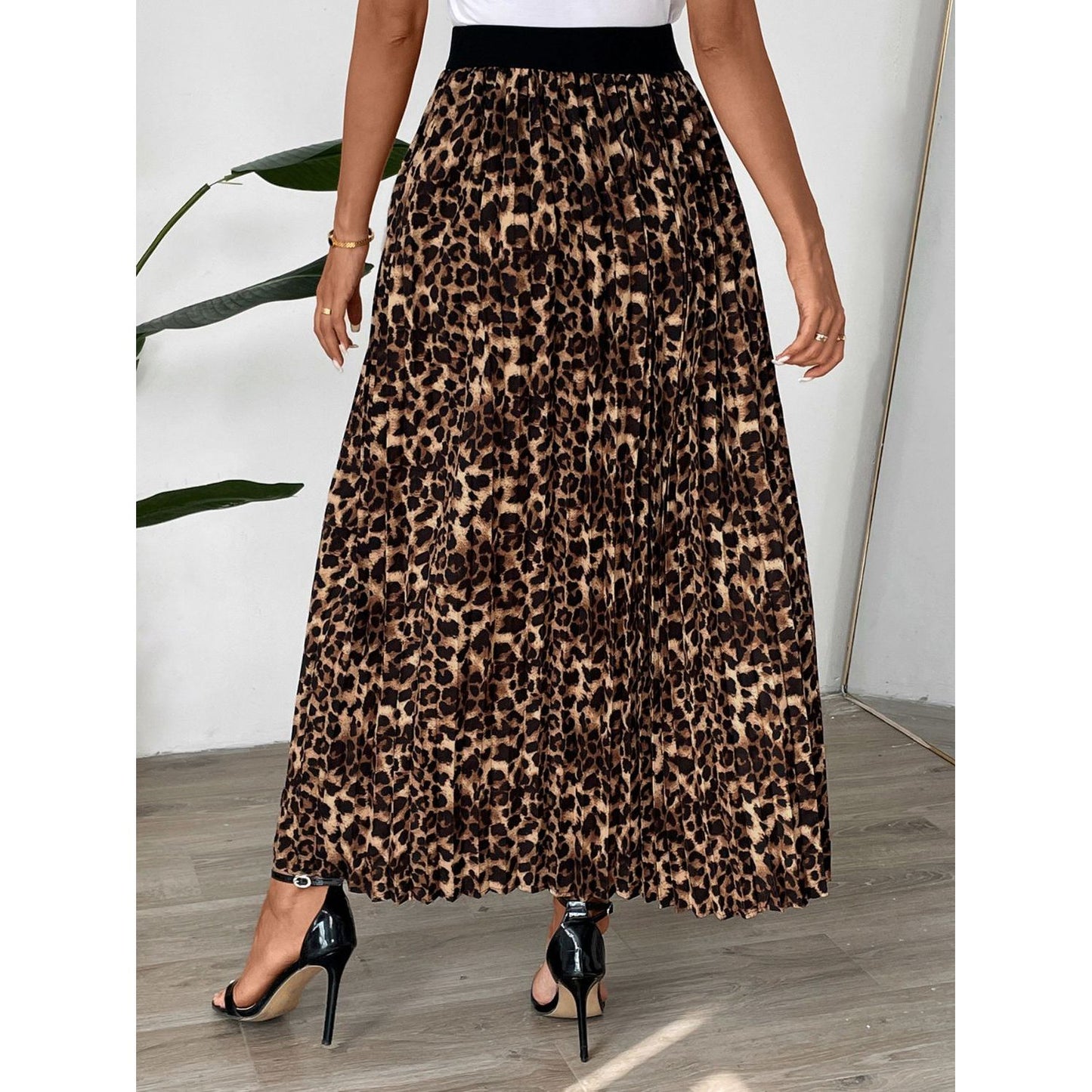 Perfee Pleated Leopard Maxi Skirt