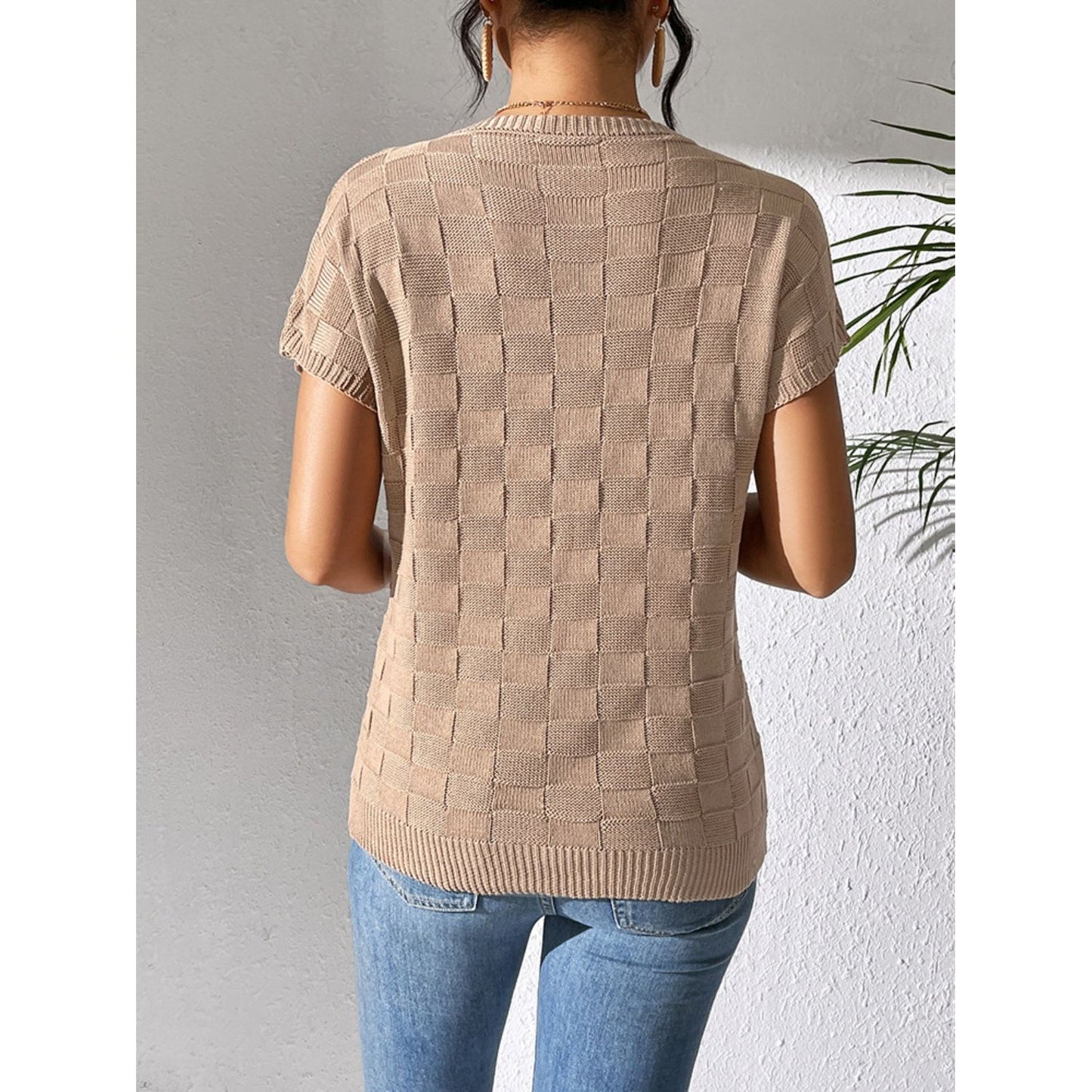 Round Neck Short Sleeve Knit Top