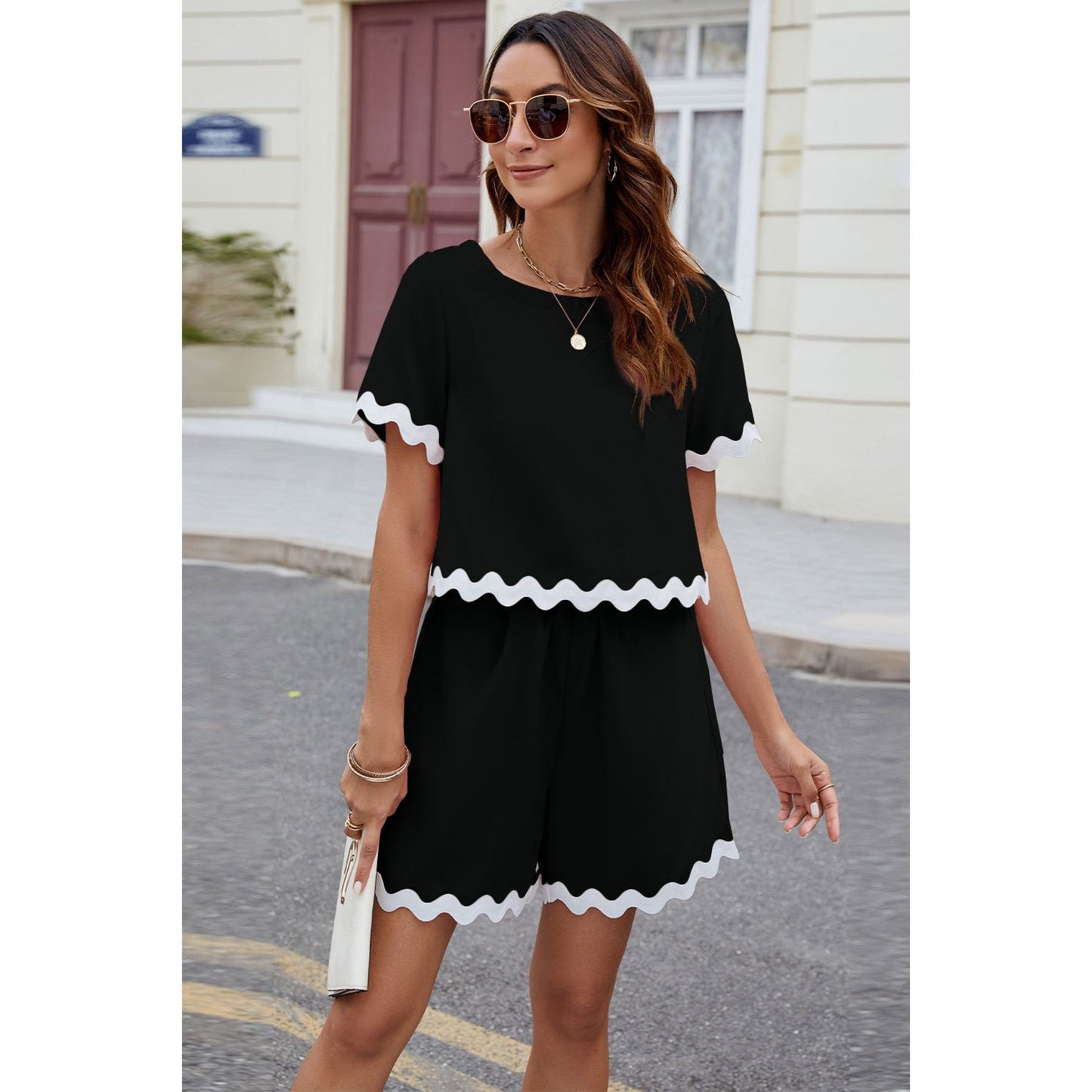 Contrast Trim Round Neck Top and Shorts Set