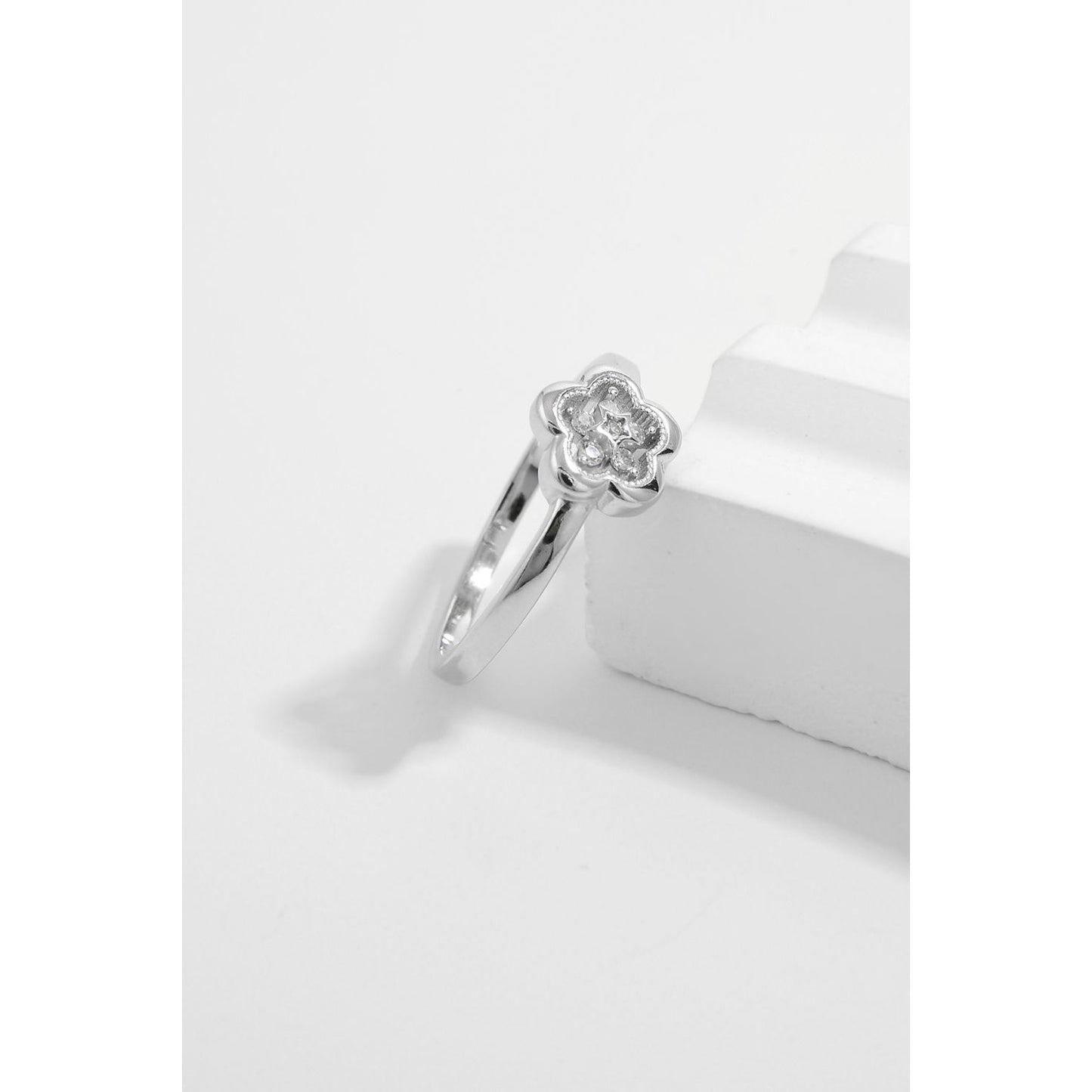 925 Sterling Silver Zircon Flower Ring