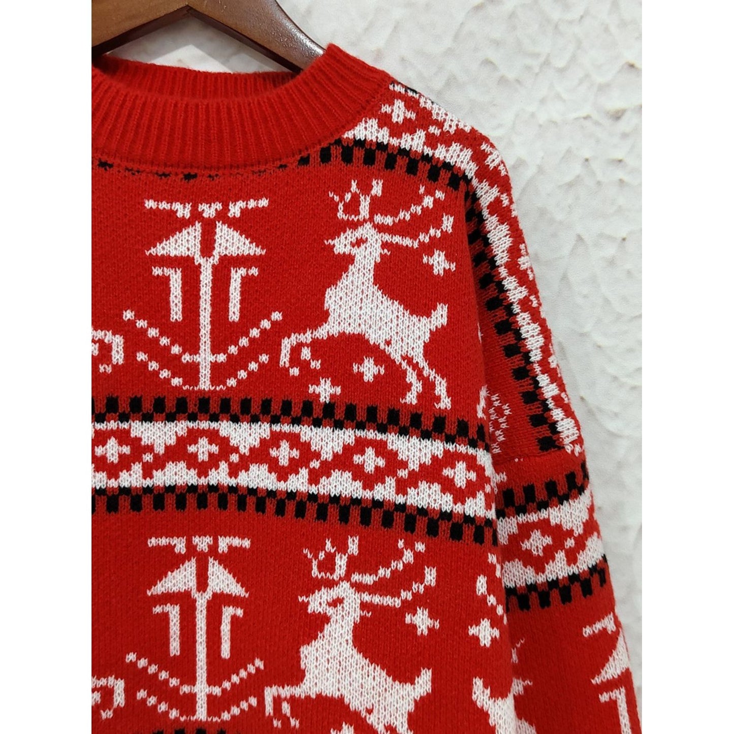 Christmas Element Round Neck Long Sleeve Sweater