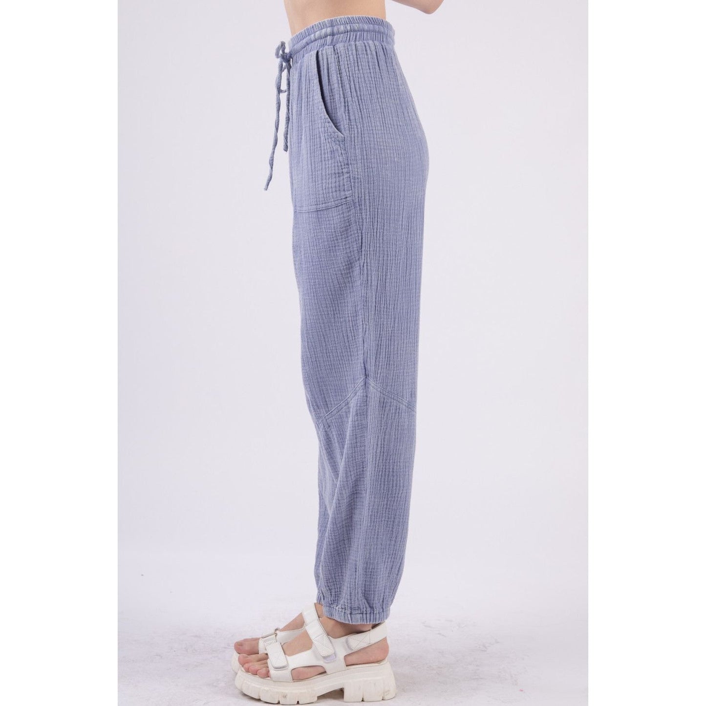 VERY J Washed Woven Crinkle Gauze Drawstring Cargo Pants