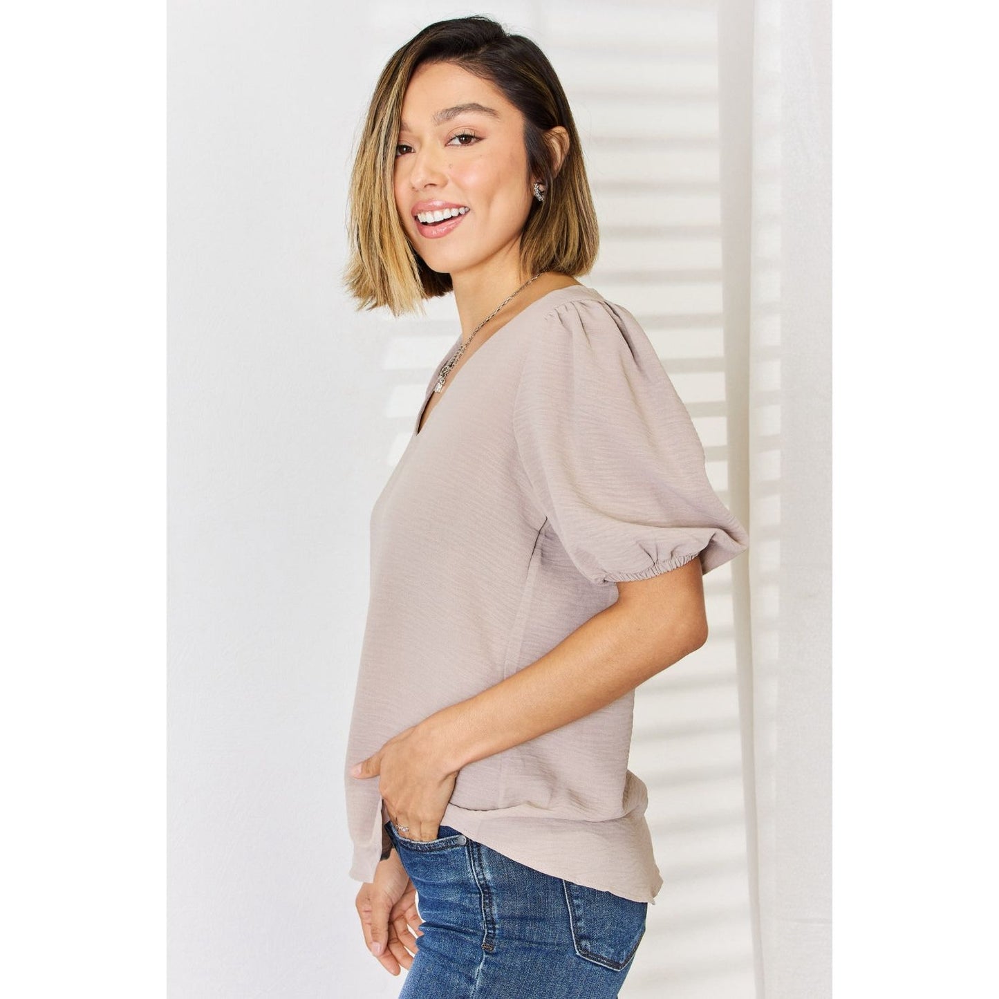 Zenana V-Neck Puff Sleeve Top