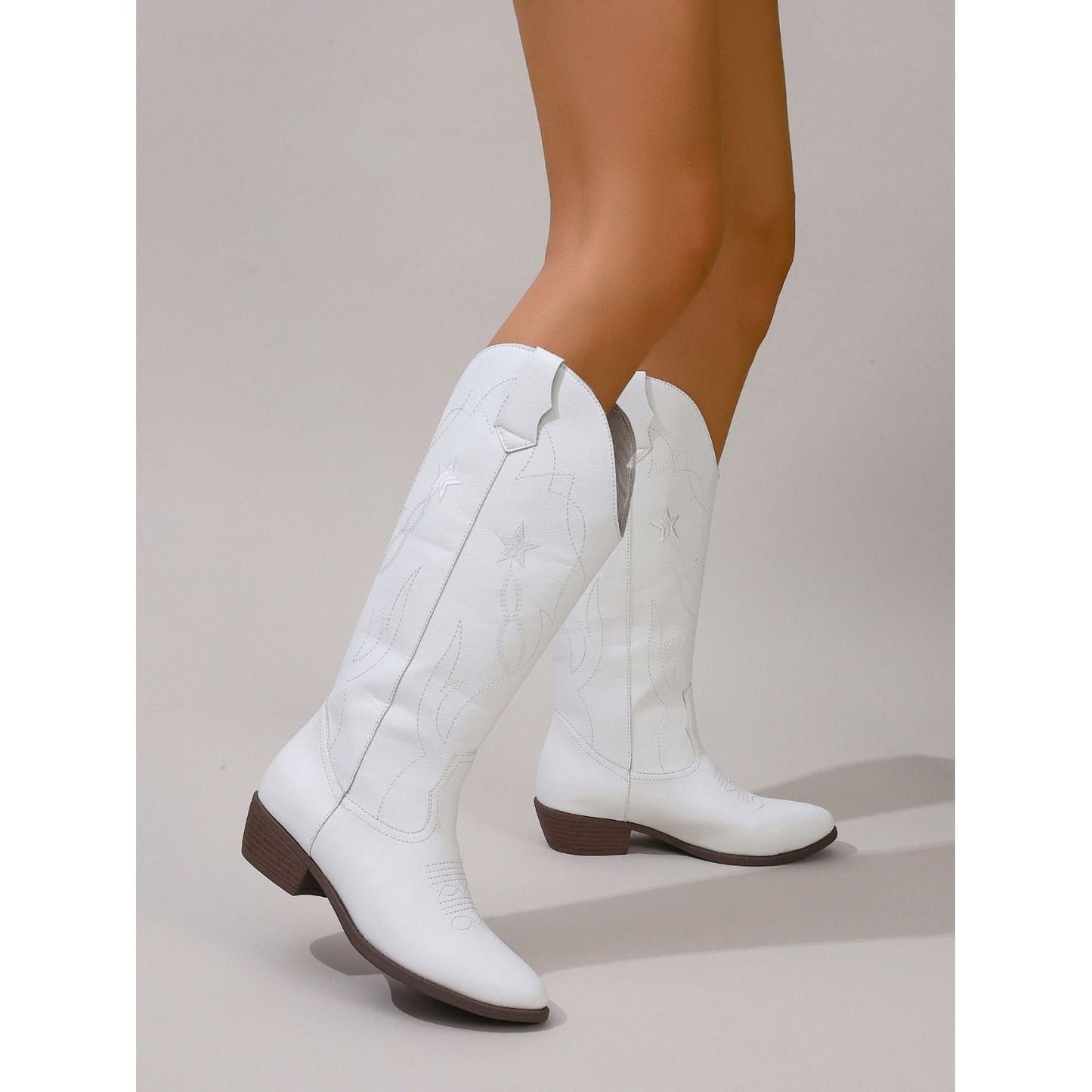 Star Point Toe Block Heel Boots