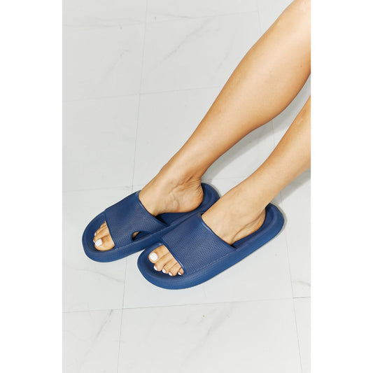 MMShoes Arms Around Me Open Toe Slide in Navy