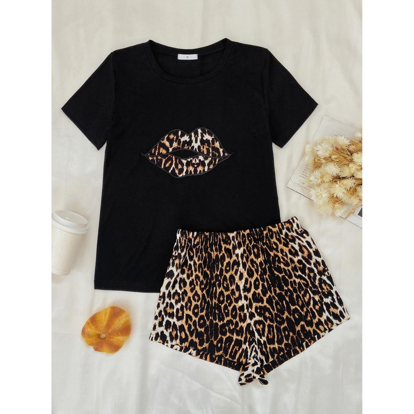 Leopard Lip Graphic Top and Shorts Lounge Set