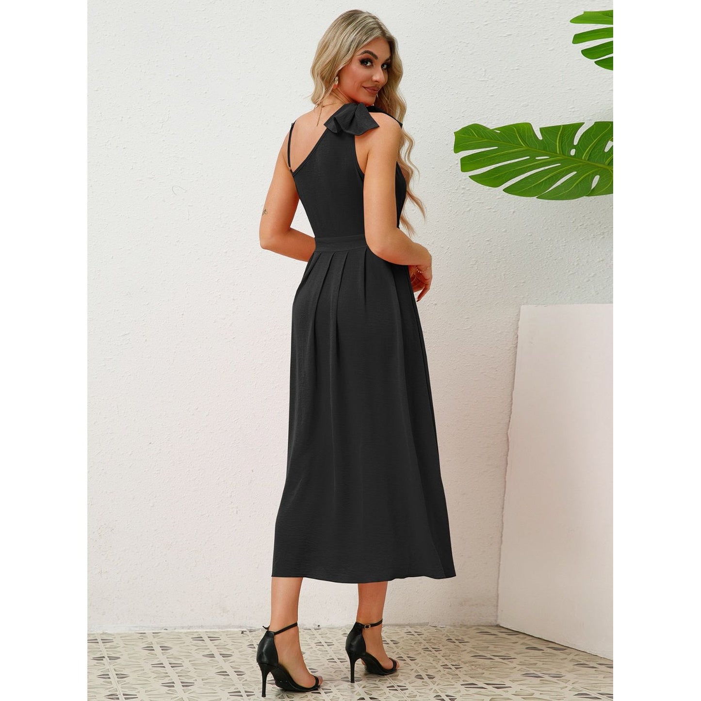 Bow Asymmetrical Neck Sleeveless Dress