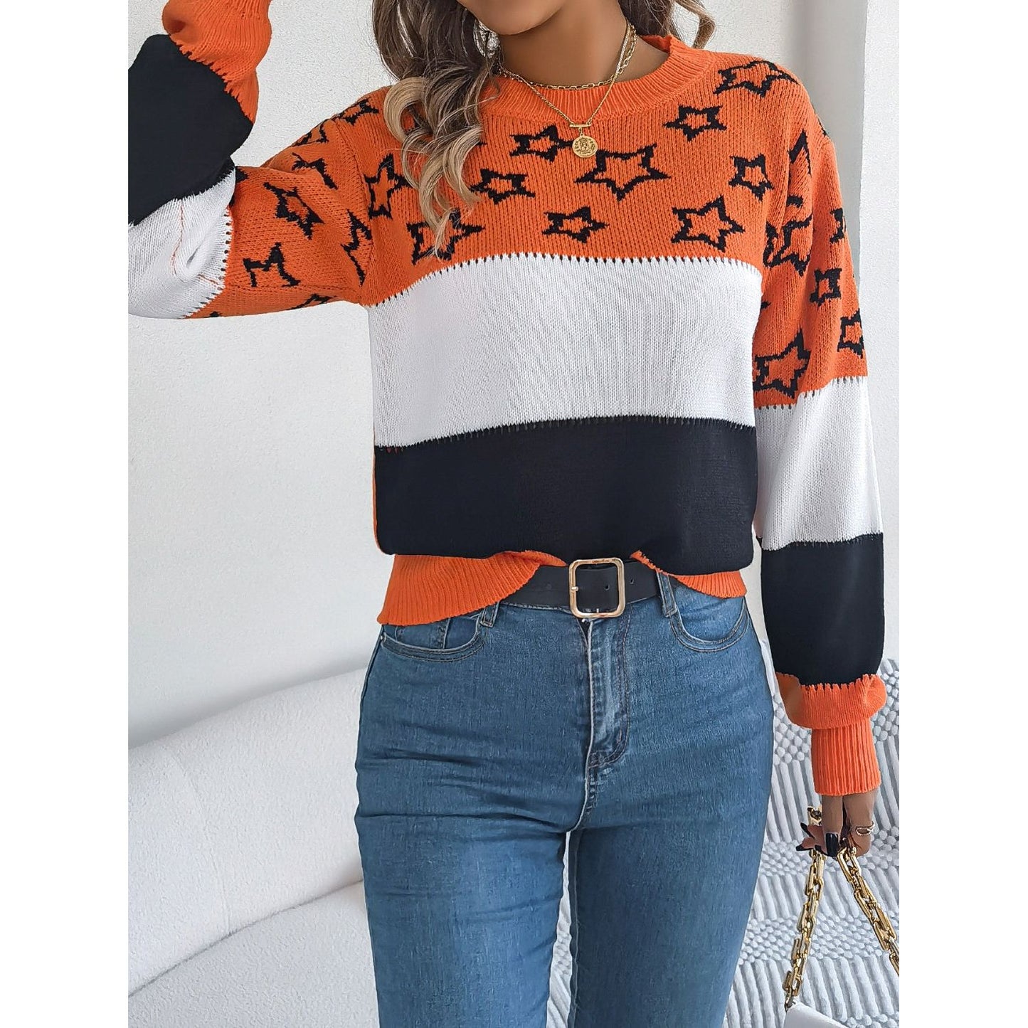 Star Contrast Round Neck Sweater