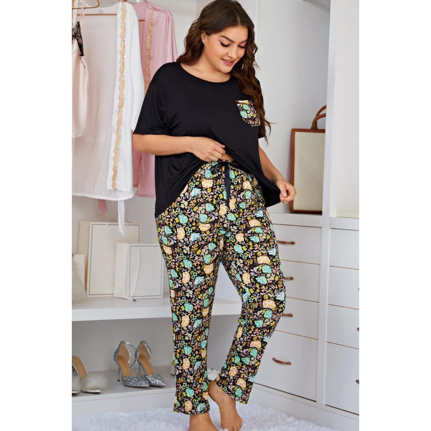 Plus Size Contrast Round Neck Tee and Floral Pants Lounge Set