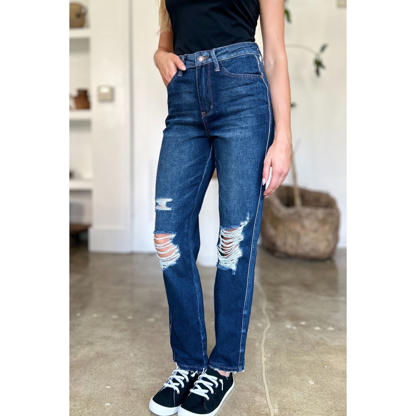 Judy Blue Full Size High Waist Rigid Magic Heavy Destroy Straight Jeans