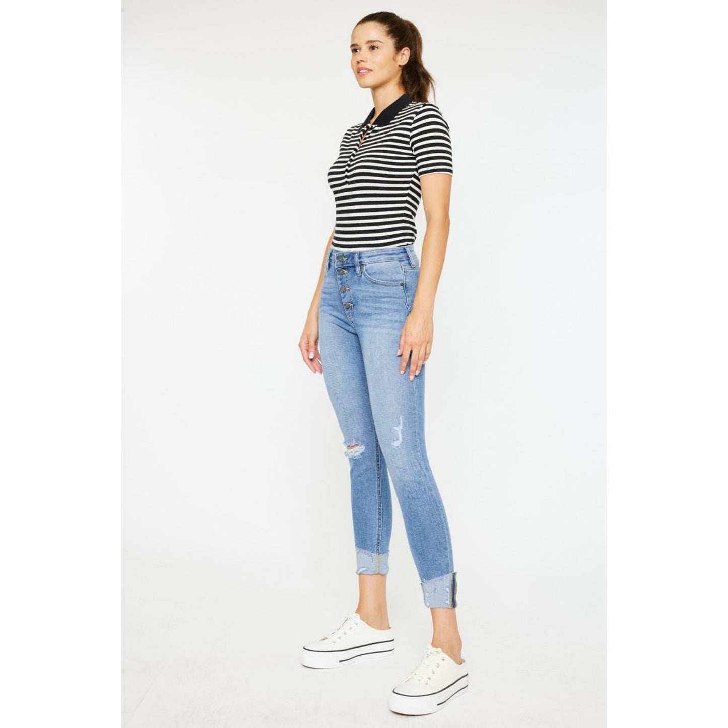 Kancan Distressed Cat's Whiskers Button Fly Jeans