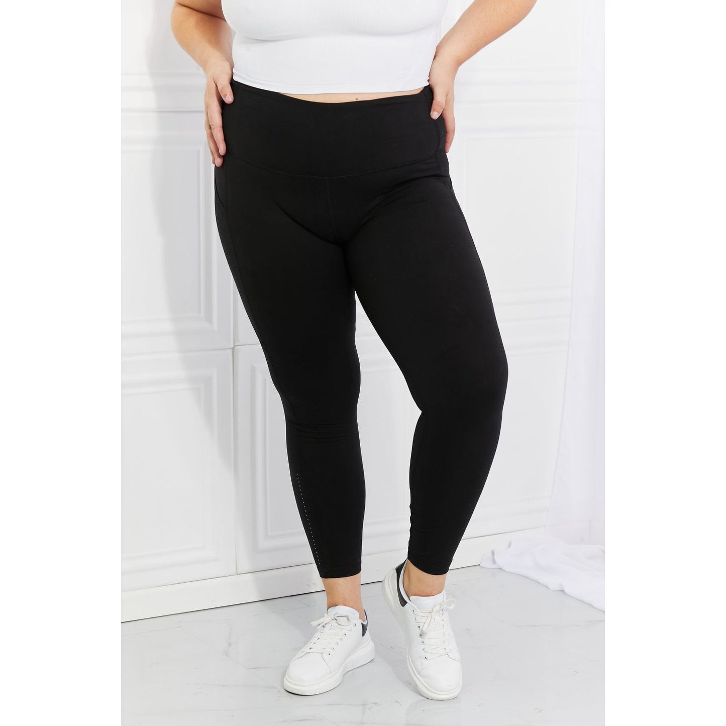 Leggings Depot Full Size Strengthen and Lengthen Reflective Dot Active Leggings