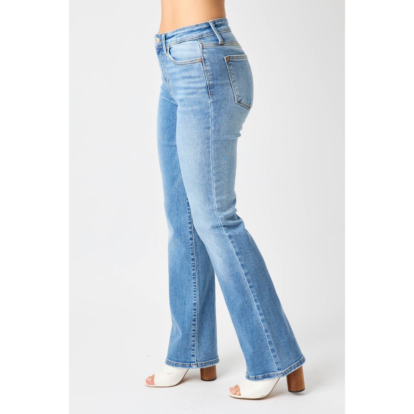 Judy Blue Full Size Mid-Rise Waist Straight Jeans