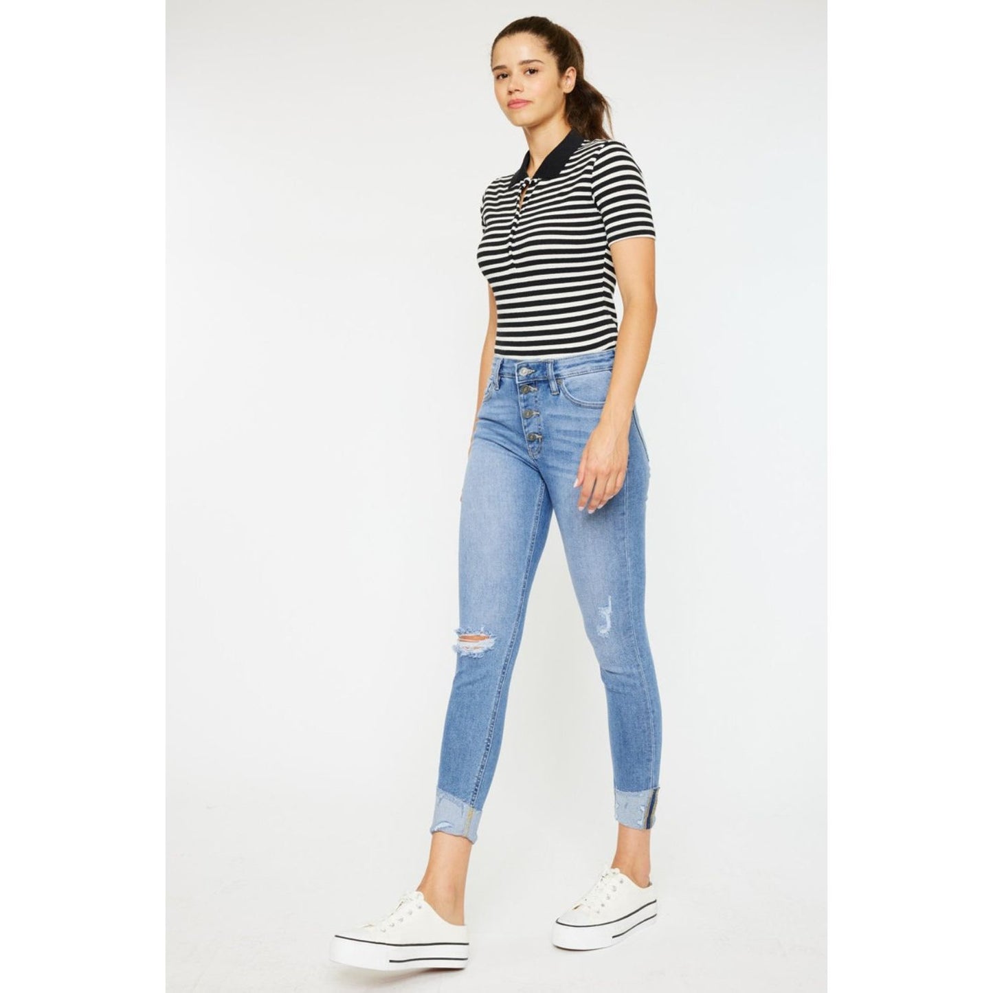 Kancan Distressed Cat's Whiskers Button Fly Jeans