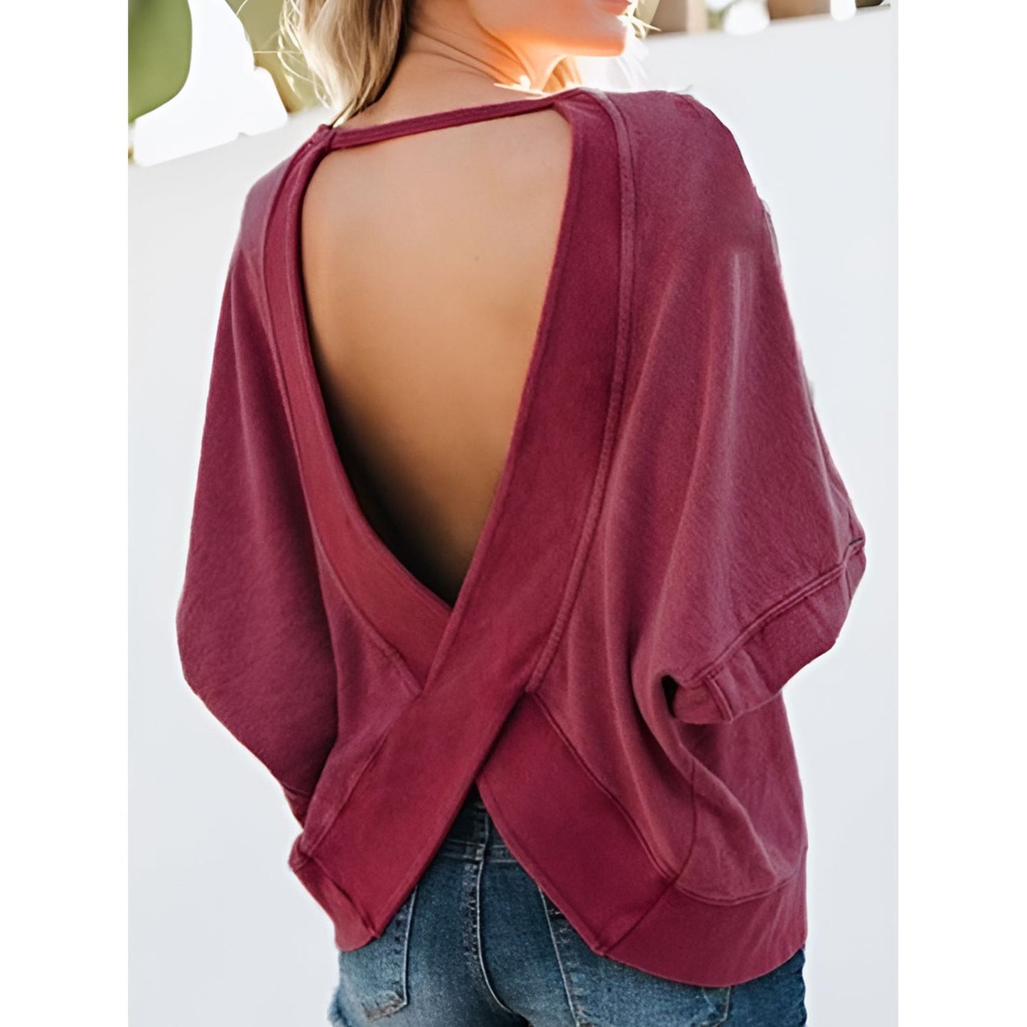 Backless Round Neck Long Sleeve Sweatshirt