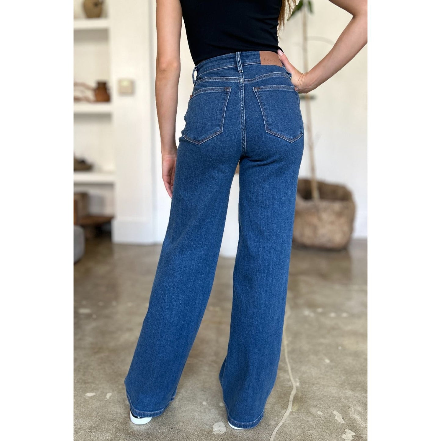 Judy Blue Full Size High Rise Straight Jeans